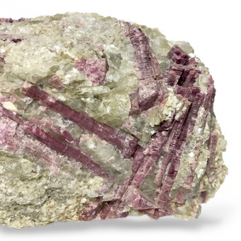 Турмалин, натуральный камень