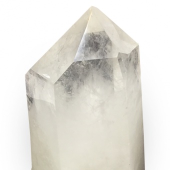 Крупный кристалл горного хрусталя